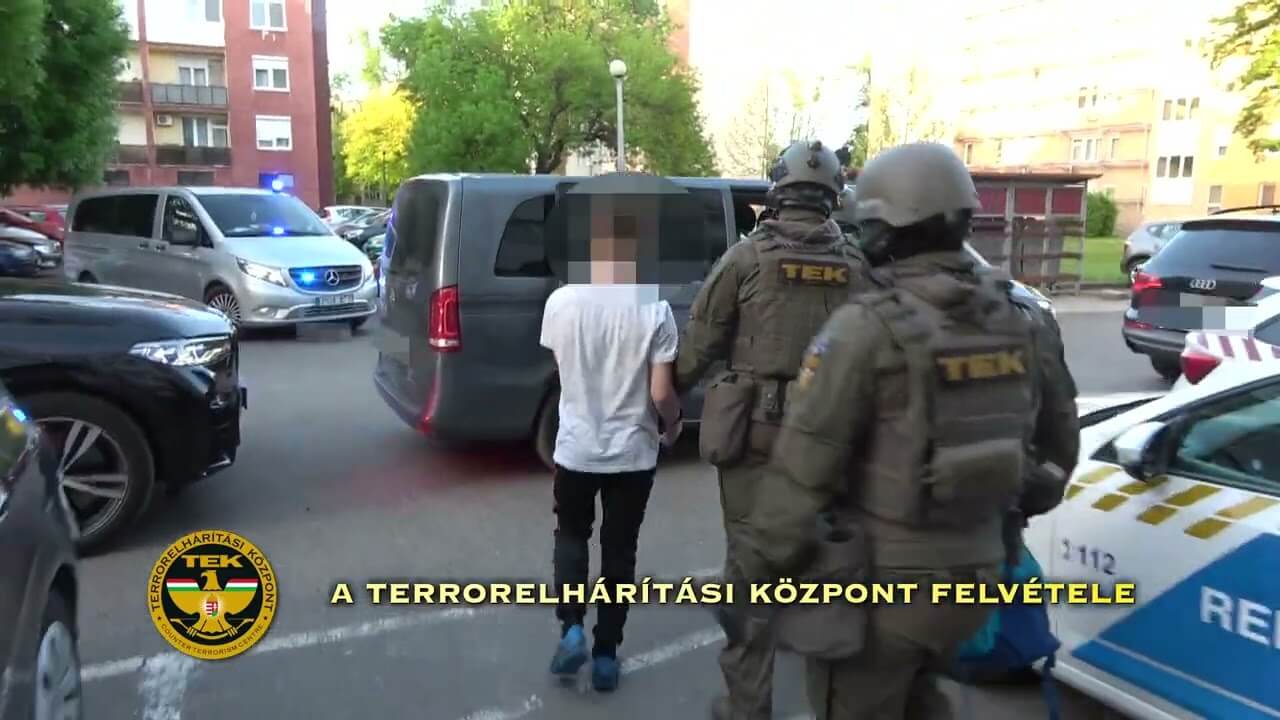 Mosque Attack Foiled in Hungary: Teen Arrested by TEK for Planning Live-Streamed Act of Terrorism