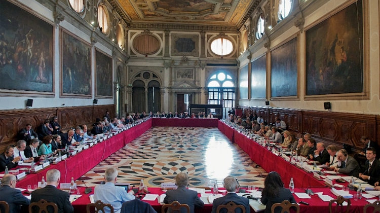 Official: Hungary's Migration Policy Reason For Venice Commission Assessment