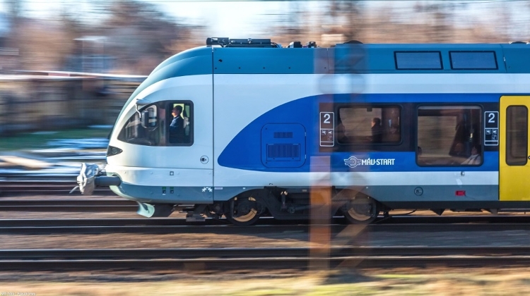 Hungarian Railway Company To Buy 8 More Double-Decker Trains