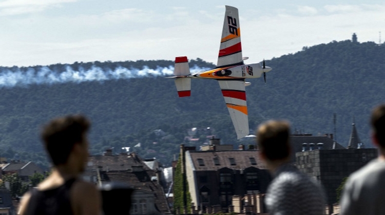 Red Bull Air Race Organisers Weigh More Offers Around Lake Balaton