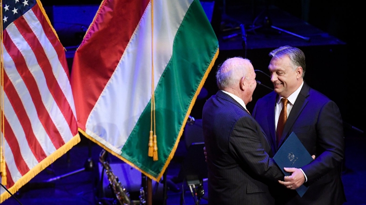 Video: PM Orbán Attended The US Embassy’s Independence Day In Budapest
