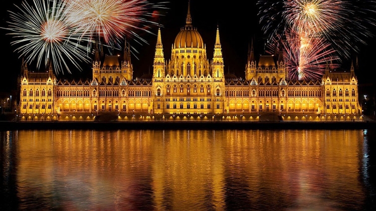 See Hungary's New Expat Community Ezine, 15 – 21 August