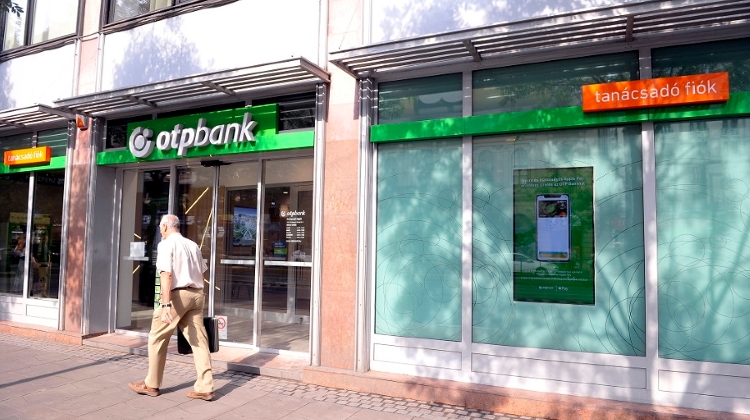 Boycott of Hungary’s OTP Bank Called for by Ukrainian Foreign Minister