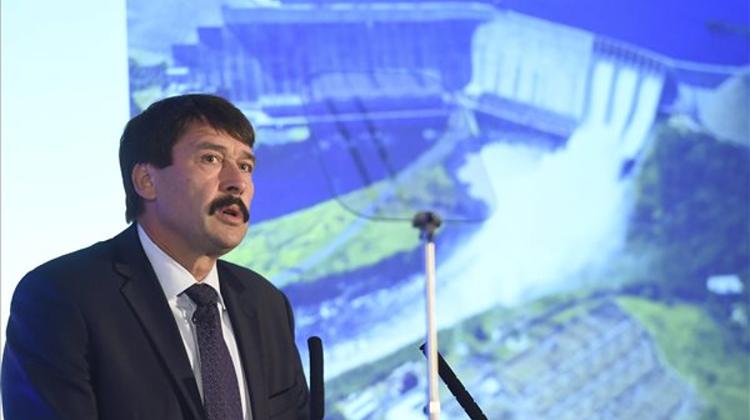 Áder Warns Of Impending Water Crisis At FT Water Summit